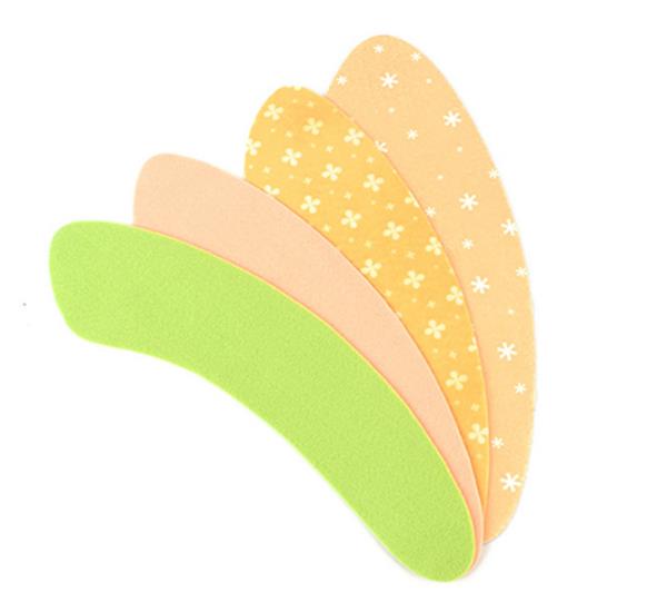 Le siège de toilette RATO est disponible en plusieurs couleurs