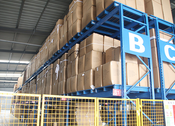 marches d\'escalier en moquette