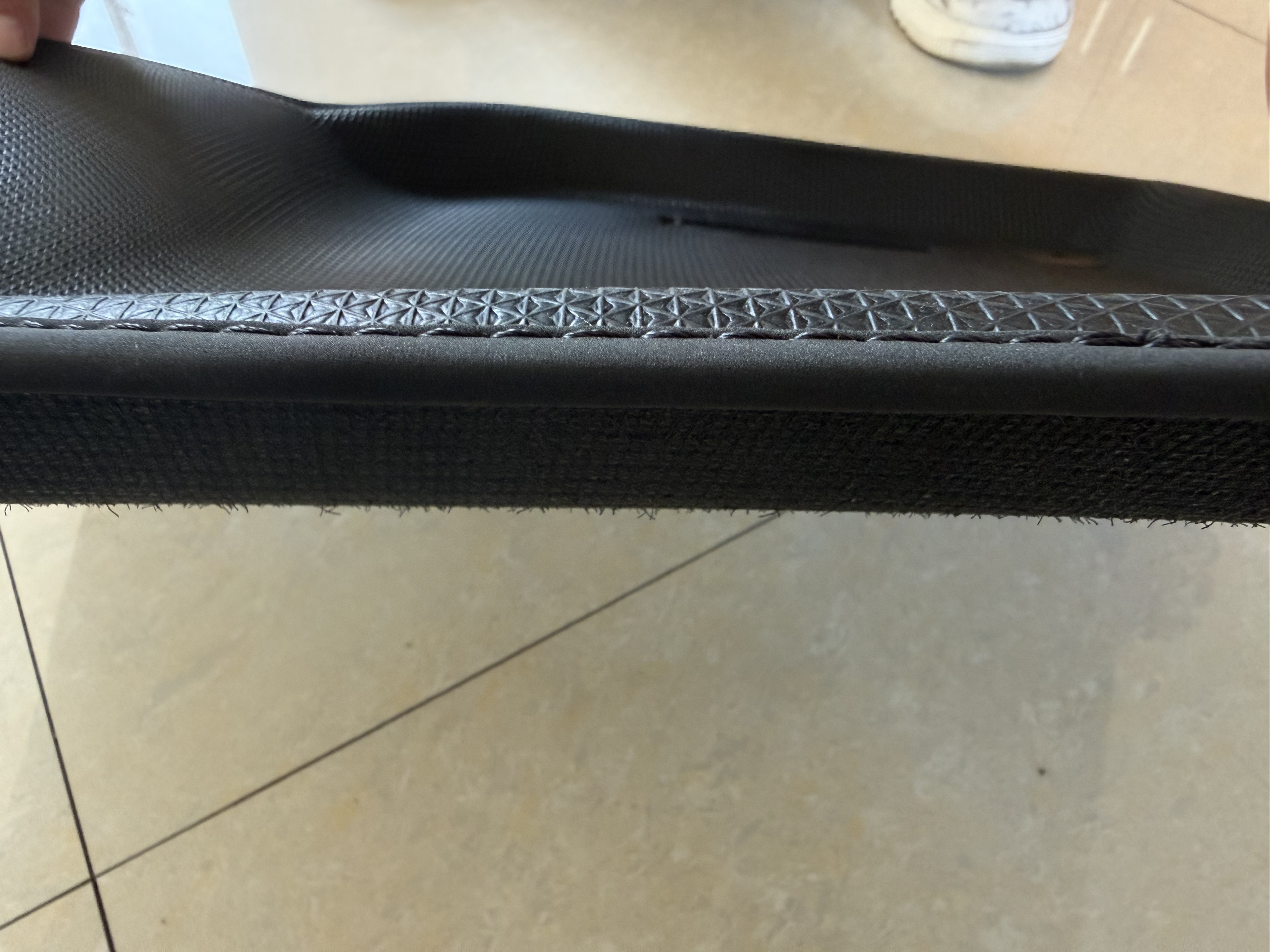 Tapis de sol de voiture TPE intégré 3D – personnalisé, s'adapte parfaitement à la carrosserie de la voiture.