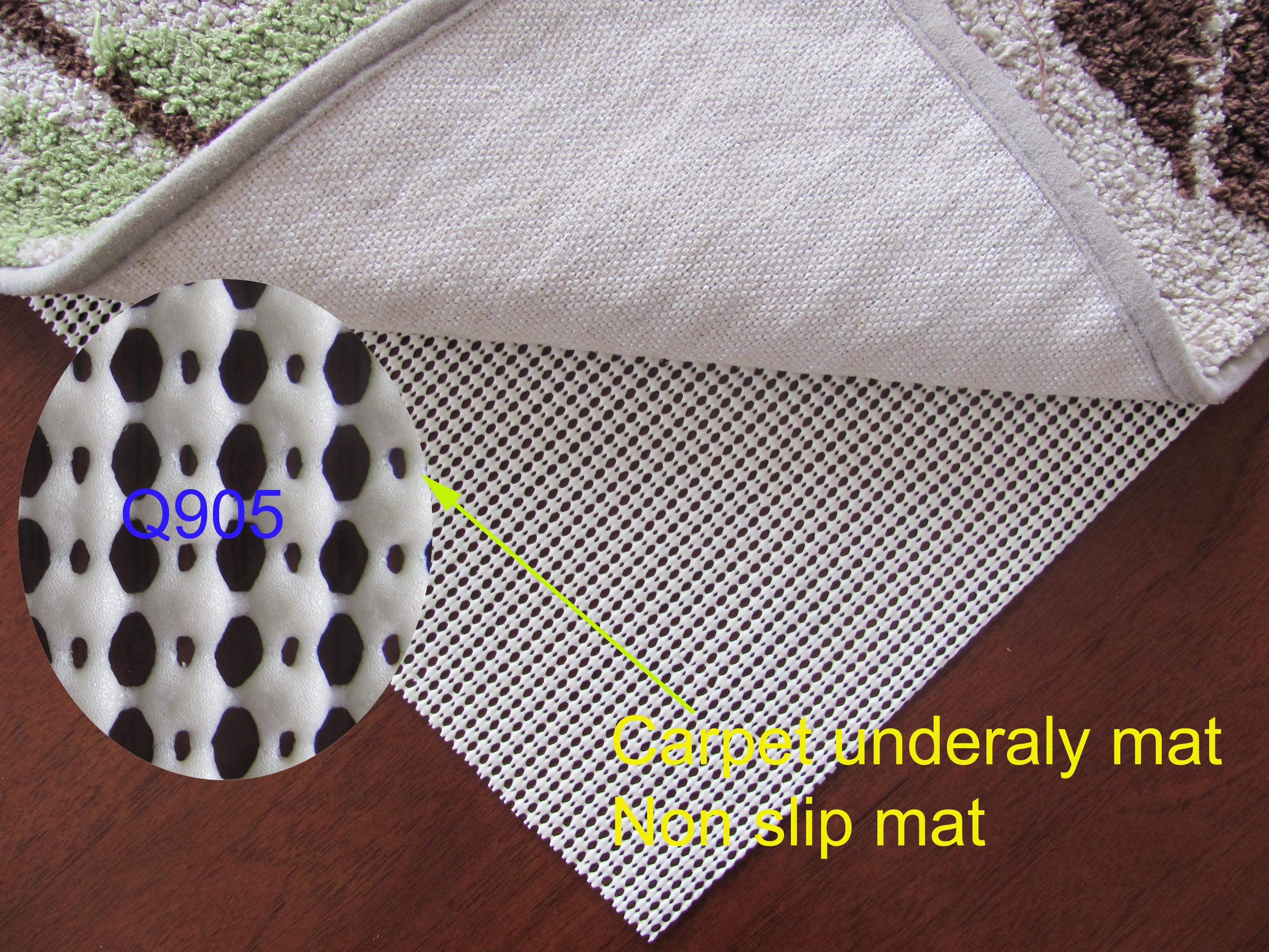 La sous-couche de tapis à trous fins en forme de diamant s'applique au dessous du tapis, qui est antidérapant, résistant à l'usure et durable