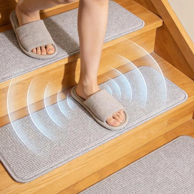 Pourquoi les tapis d'escalier sont essentiels pour la sécurité des escaliers et la réduction du bruit