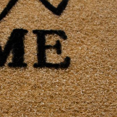 Gros plan de la surface du paillasson imitation cocotier (2)