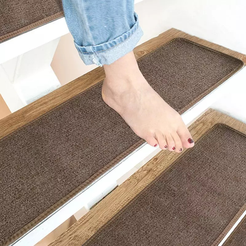 Tapis d'escalier antidérapant et imperméable auto-adhésif facile à nettoyer
