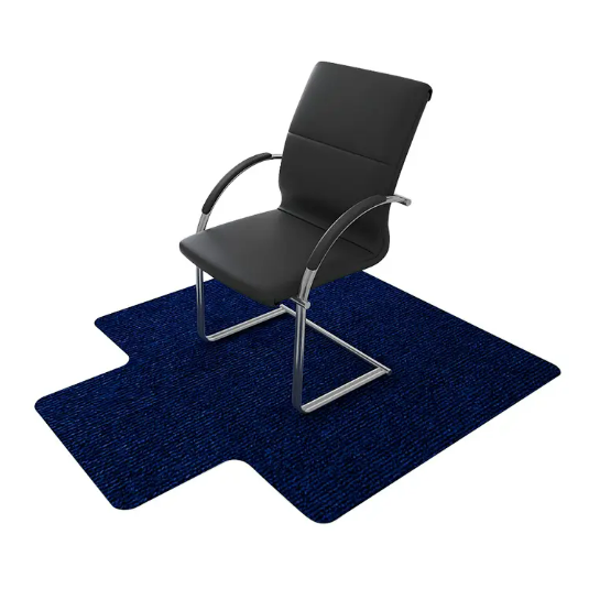 Comment nettoyer et entretenir un tapis de chaise de bureau dans les bureaux à fort trafic ?